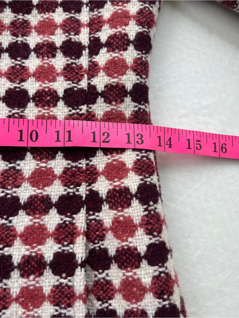 Vintage (‘05) Frenchi Burgundy & White Faux-Fur Trim Circle Pattern Coat! - Picture 9 of 12